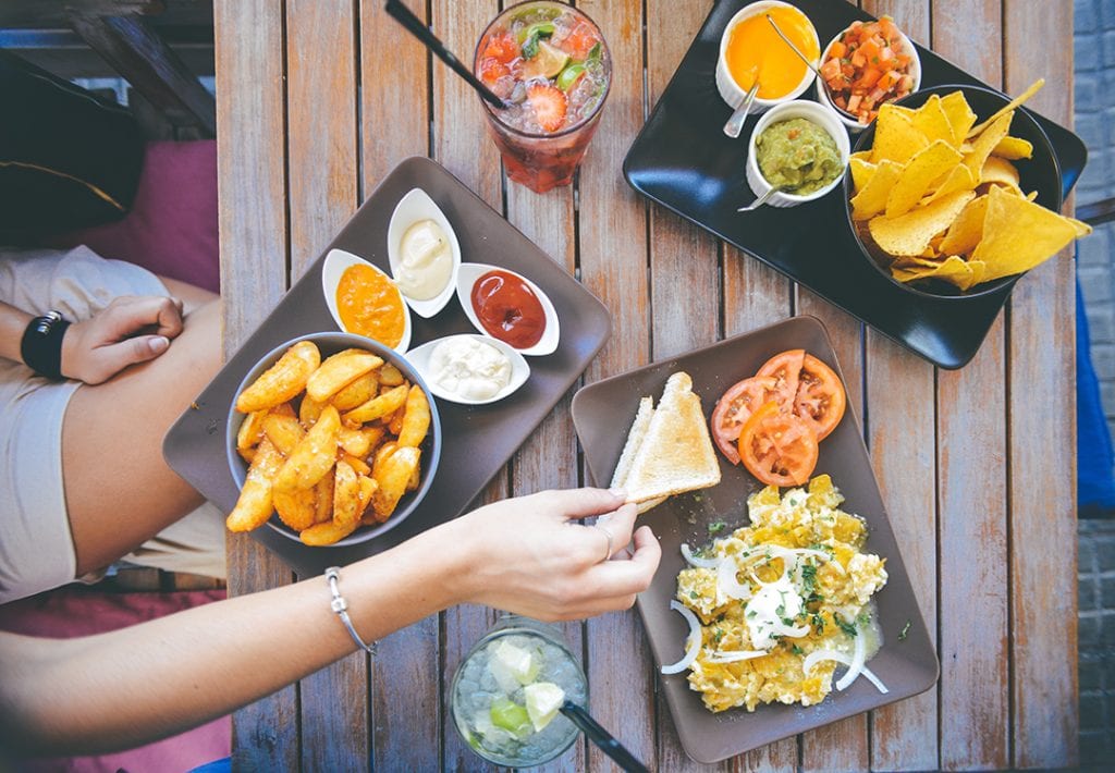 eating out and staying healthy restaurant rules- you do not have to eat everything